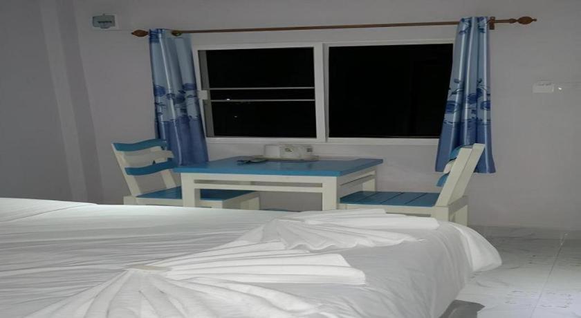 Wattana Hill Resort Sattahip Exterior photo