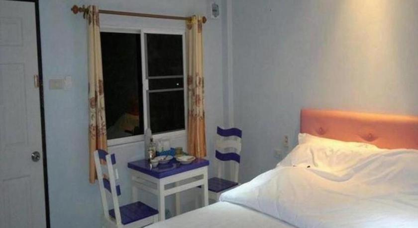 Wattana Hill Resort Sattahip Exterior photo