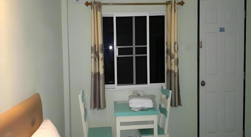 Wattana Hill Resort Sattahip Exterior photo