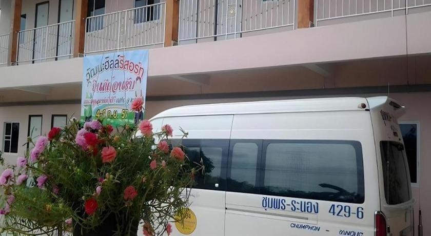 Wattana Hill Resort Sattahip Exterior photo